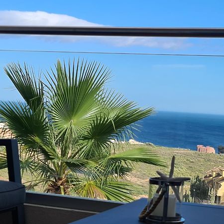Seaside Serenity - Stylish Apartment With Spectacular Views Manilva Exterior photo