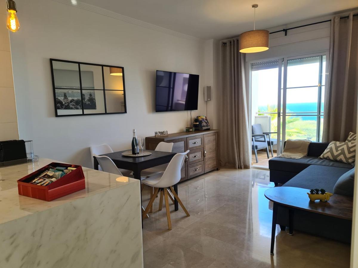 Seaside Serenity - Stylish Apartment With Spectacular Views Manilva Exterior photo
